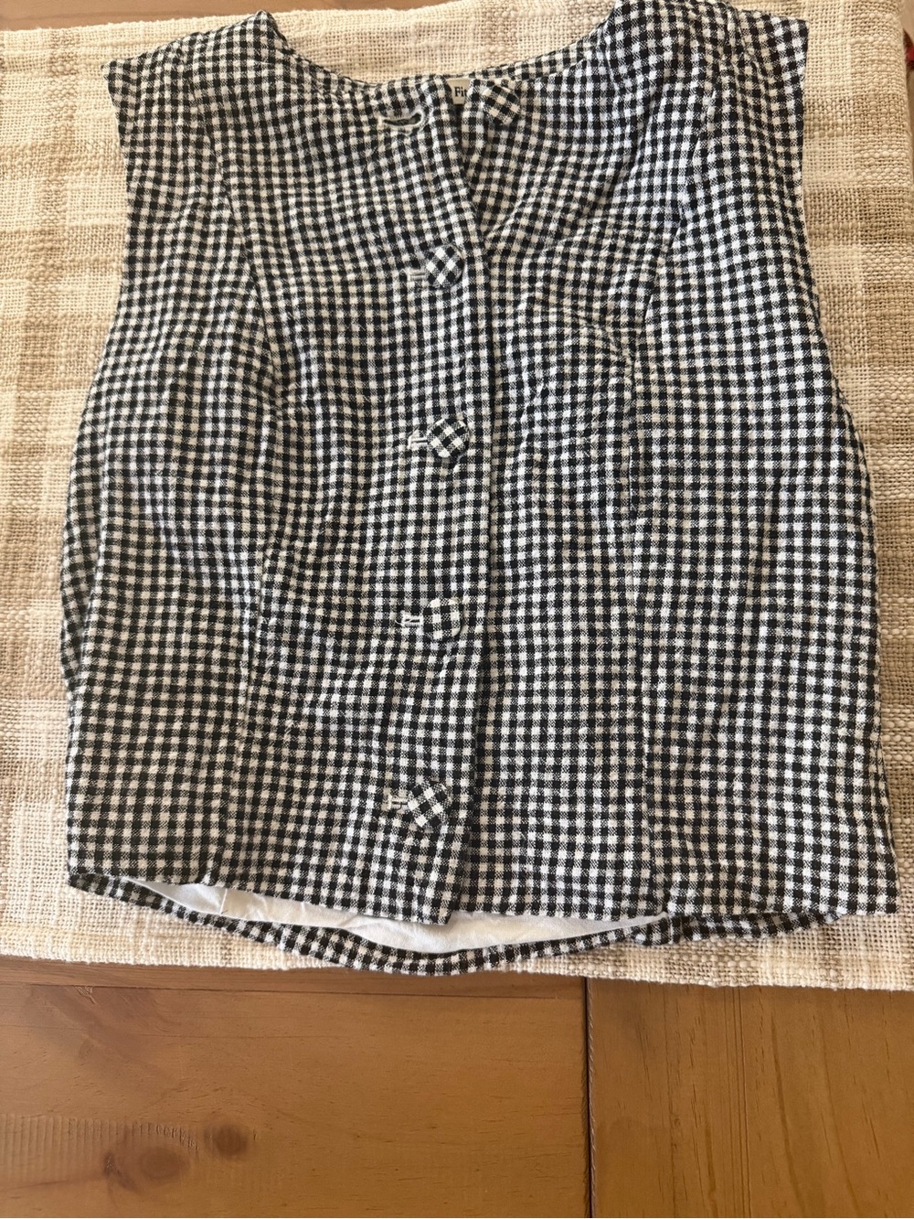 Abercrombie & Fitch cropped gingham button shirt